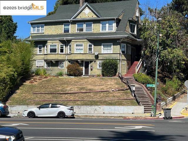 Oakland, CA 94606,2155 Park Blvd