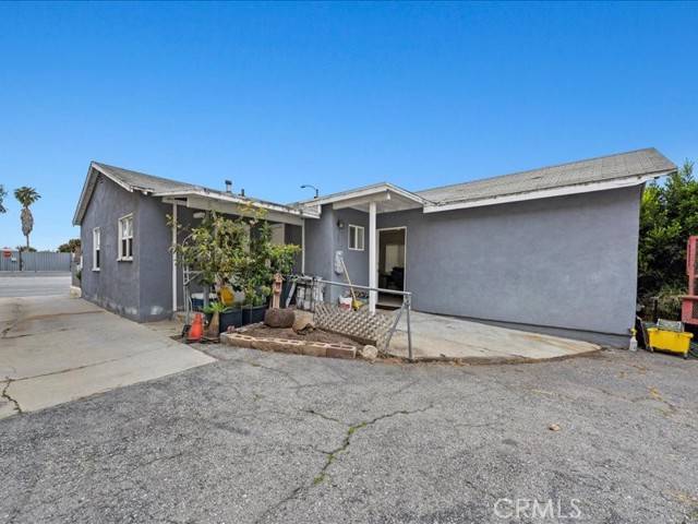 Lawndale, CA 90260,4637 Marine AVE
