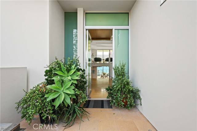 Long Beach, CA 90803,5490 E The Toledo