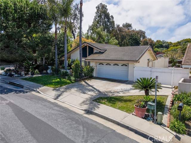 San Clemente, CA 92672,303 Calle Escuela