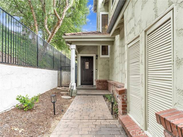 Agoura Hills, CA 91301,29729 Strawberry Hill DR