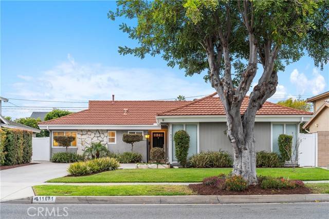 Los Alamitos, CA 90720,11671 Pine ST