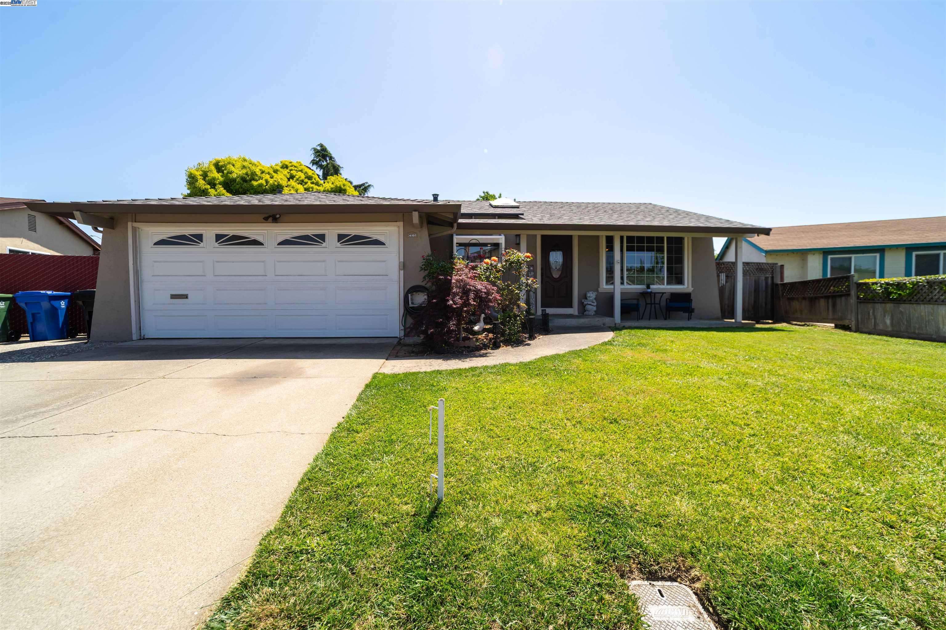 Fremont, CA 94555,34505 Salinas Pl