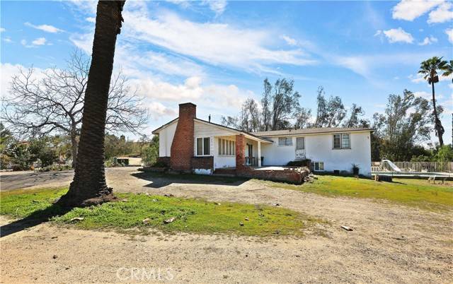 Yorba Linda, CA 92886,5231 Highland AVE