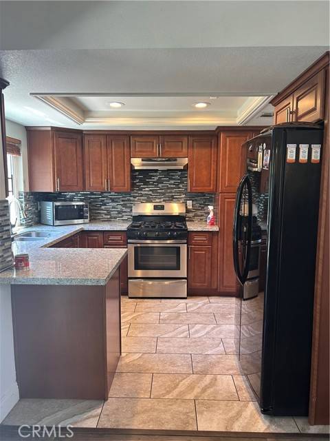 Fontana, CA 92336,16045 Jackson DR