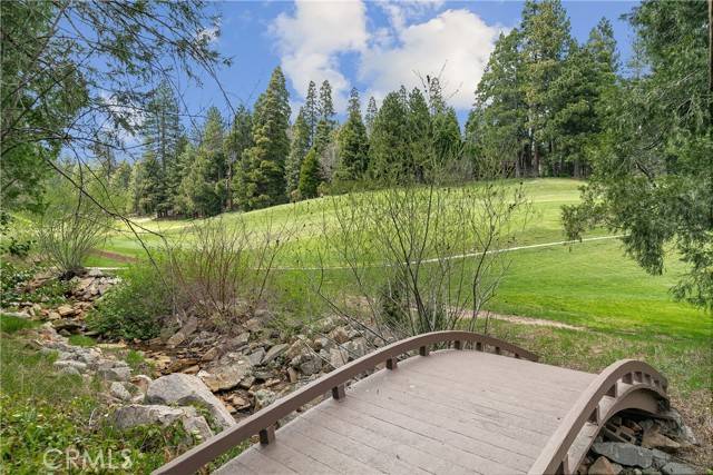 Lake Arrowhead, CA 92352,109 S Fairway DR