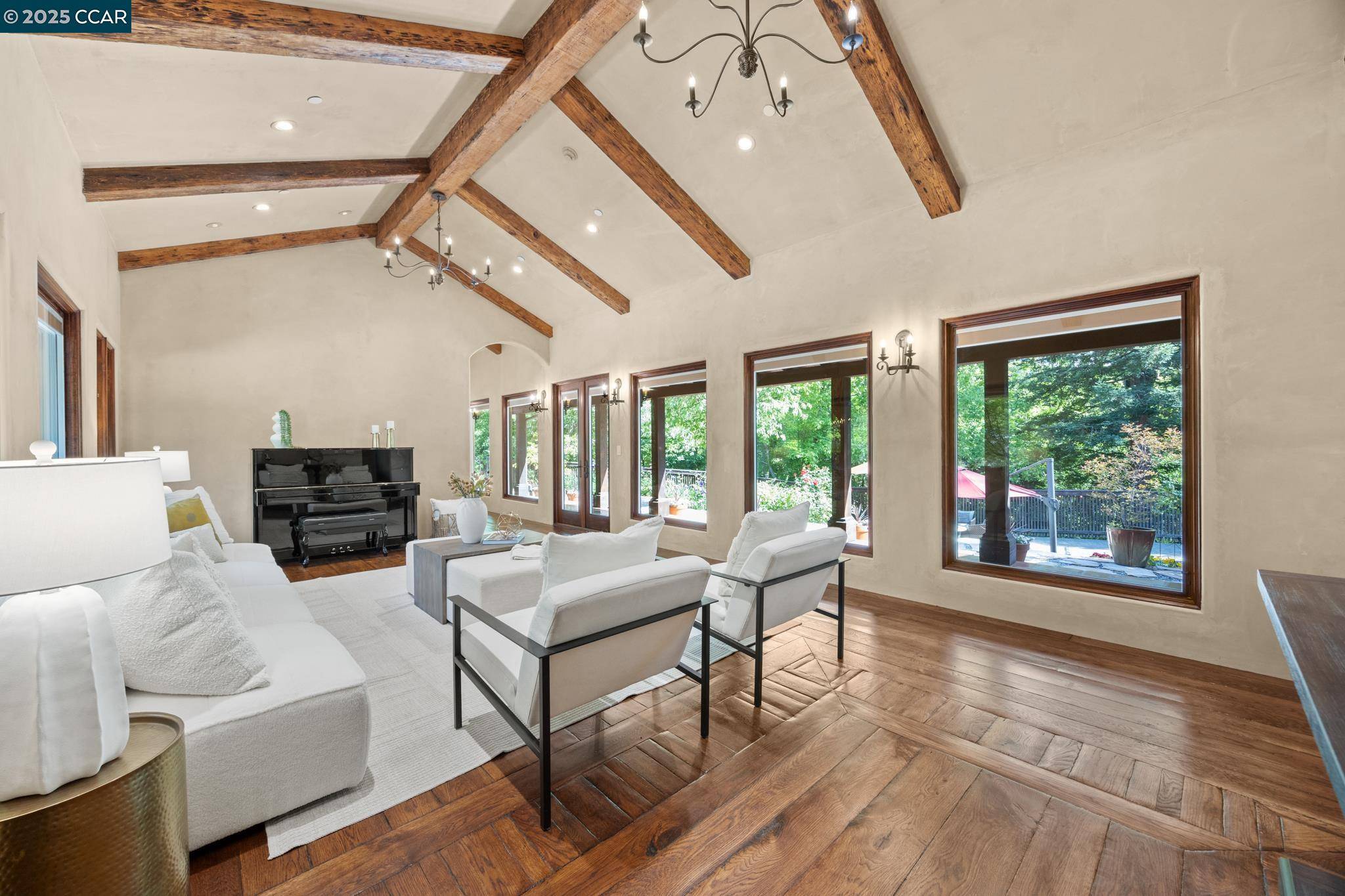 Orinda, CA 94563,80 Rheem Blvd
