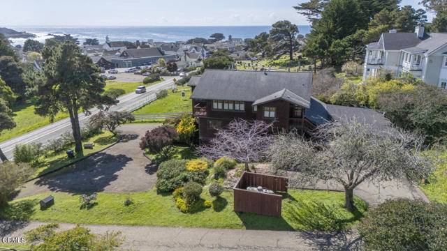 Mendocino, CA 95460,44920 Little Lake RD