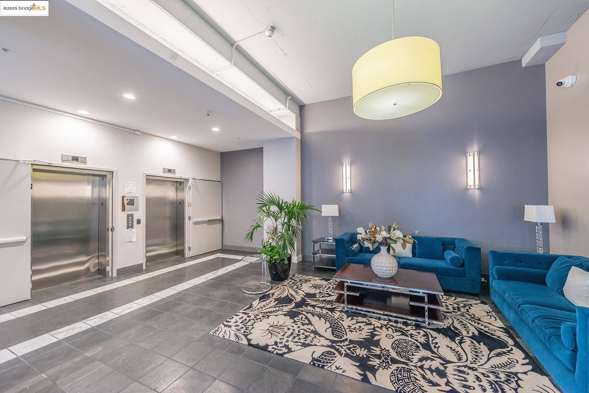 Emeryville, CA 94608,1001 46Th St 220