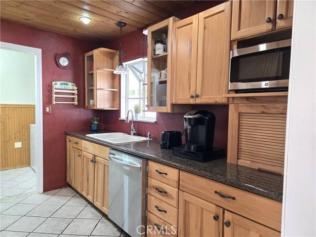 Simi Valley, CA 93065,2149 Clover ST