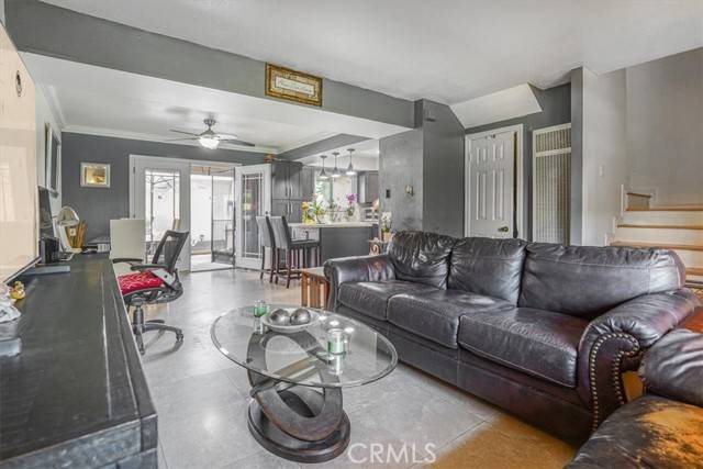 Tustin, CA 92780,17274 NISSON RD A