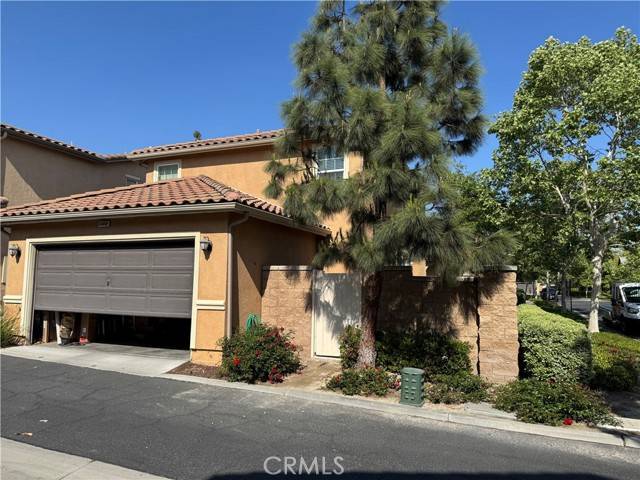 Eastvale, CA 92880,14468 Runyon DR