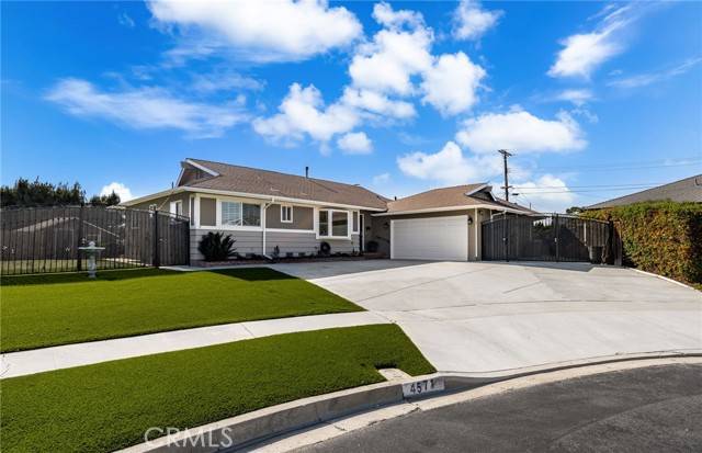 Yorba Linda, CA 92886,4571 Mimosa DR