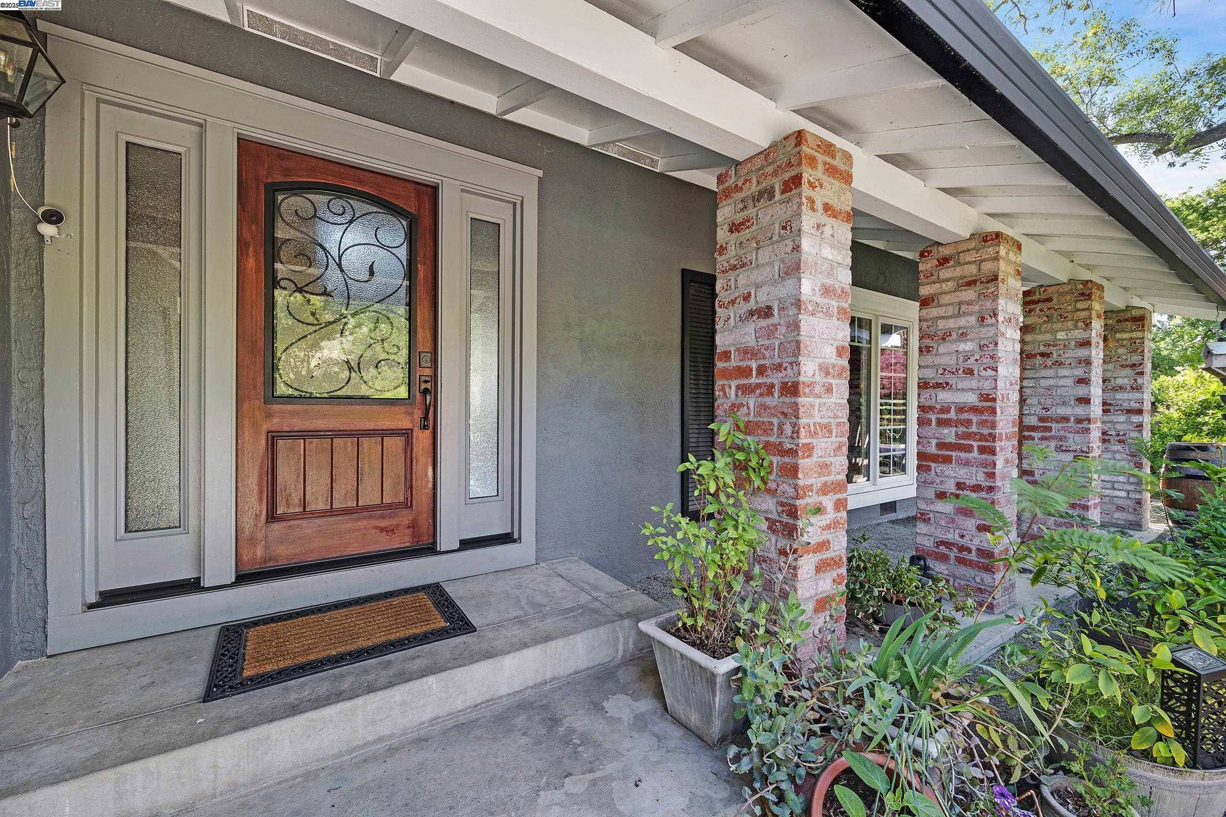 Pleasanton, CA 94566,911 Kottinger Dr