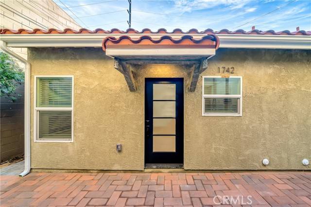 Glendale, CA 91201,1742 Flower ST