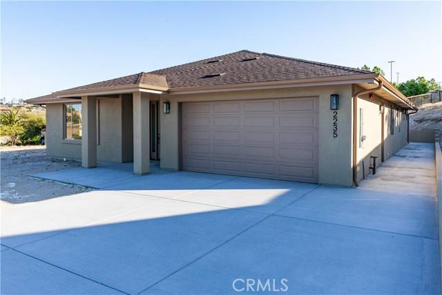 Paso Robles, CA 93446,2235 Holly DR