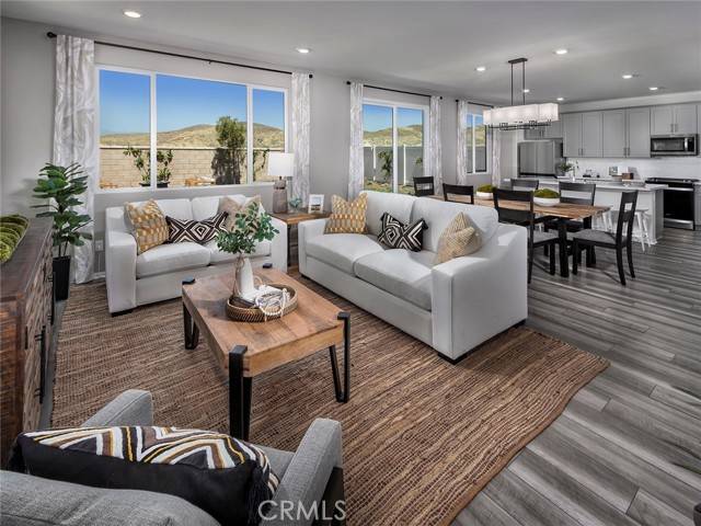 Redlands, CA 92374,2070 Mandarin LN