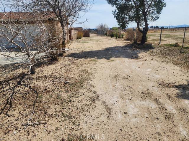 Rosamond, CA 93560,5830 holiday Ave