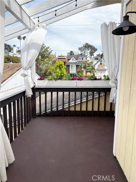 Corona Del Mar, CA 92625,613 Poinsettia AVE 1/2