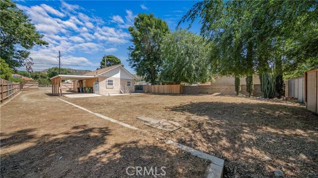 Sylmar, CA 91342,10824 Foothill BLD