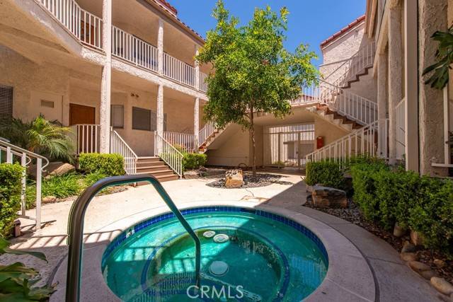 Simi Valley, CA 93063,3306 Darby ST 402
