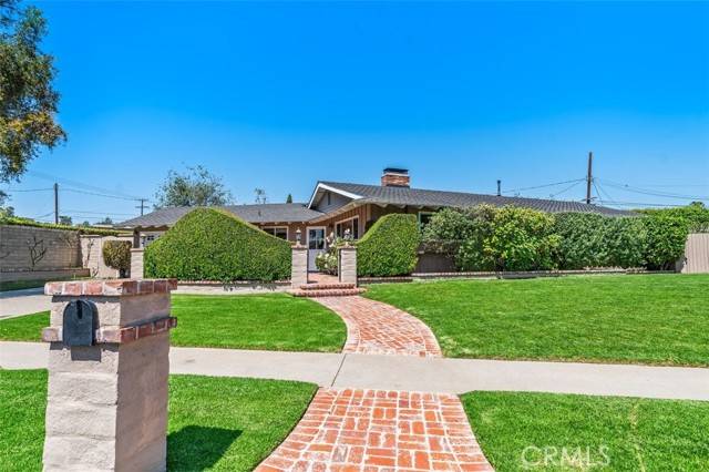 North Tustin, CA 92705,1031 Smoke Tree LN