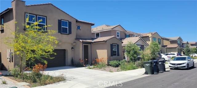Redlands, CA 92374,833 Half Moon AVE