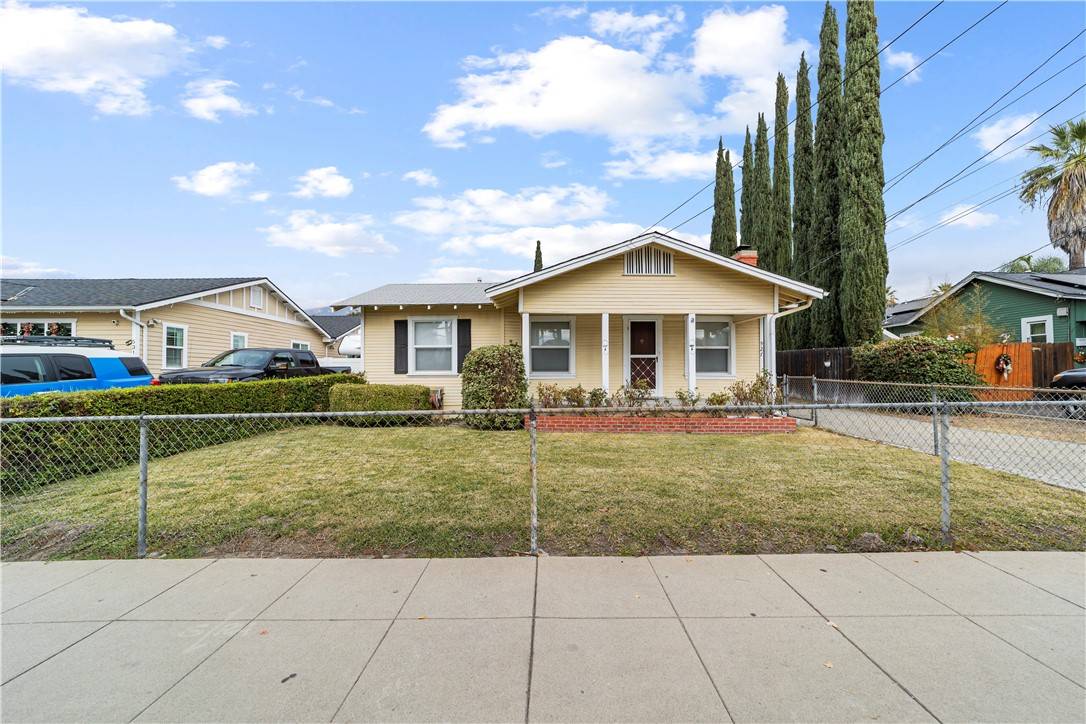 Monrovia, CA 91016,527 W Olive AVE