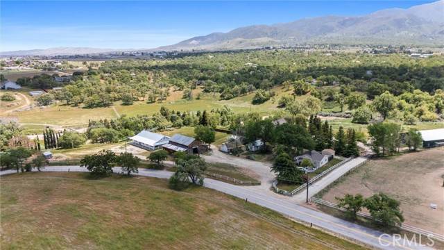 Tehachapi, CA 93561,21192 Old Town RD