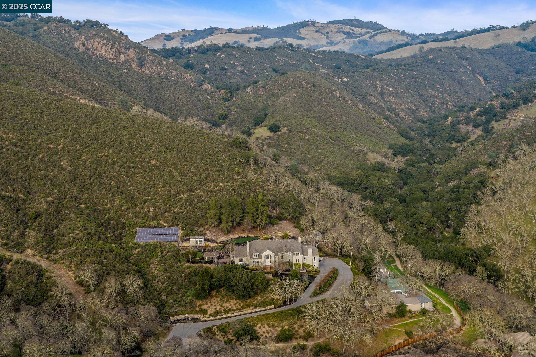 Diablo, CA 94528,2420 Diablo Lakes Ln