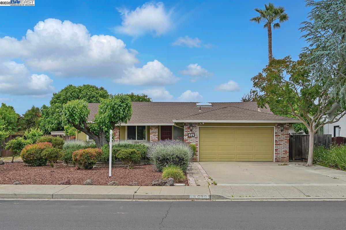 Livermore, CA 94550,889 Laguna St