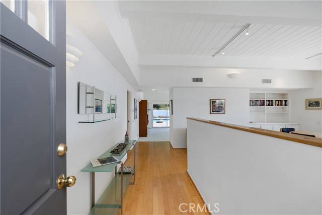 Pacific Palisades, CA 90272,1032 Enchanted WAY