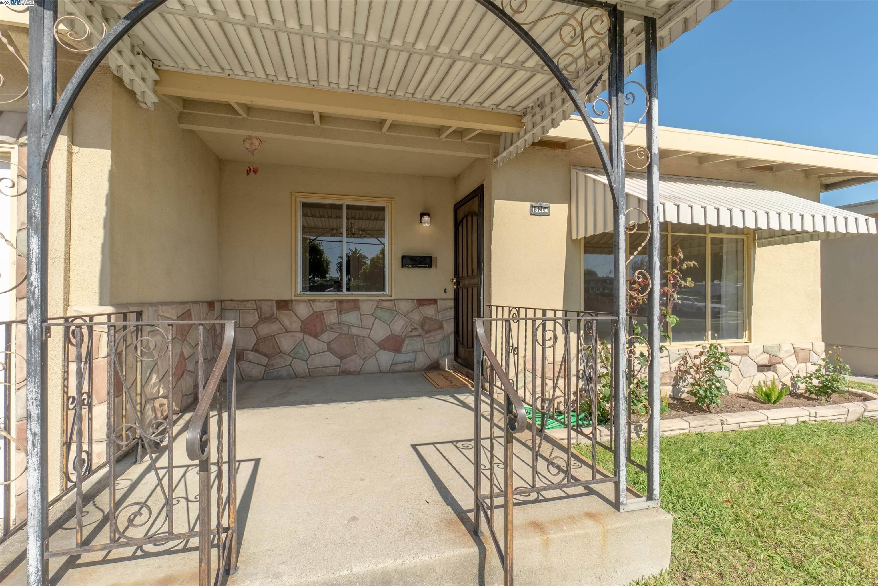 San Leandro, CA 94579,15204 Norton St