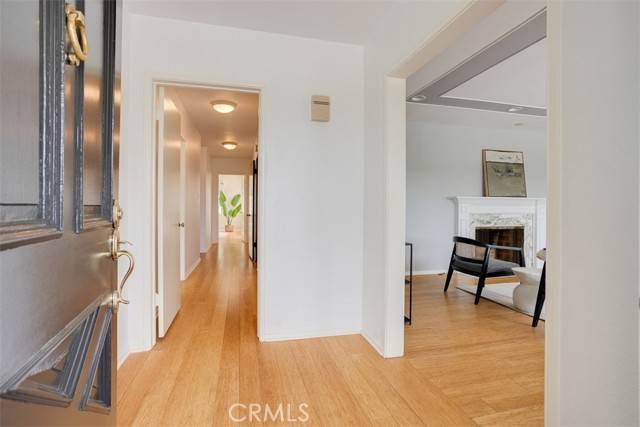 Glendale, CA 91202,523 Meadows Dr.