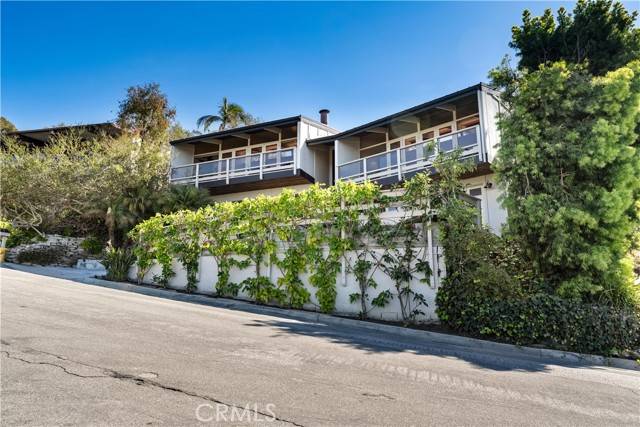 Laguna Beach, CA 92651,1961 san remo DR
