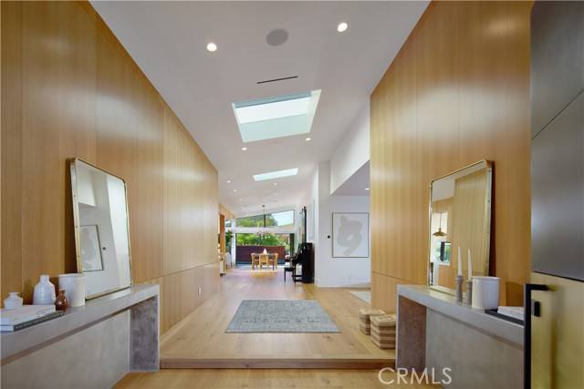 Corona Del Mar, CA 92625,333 Milford DR