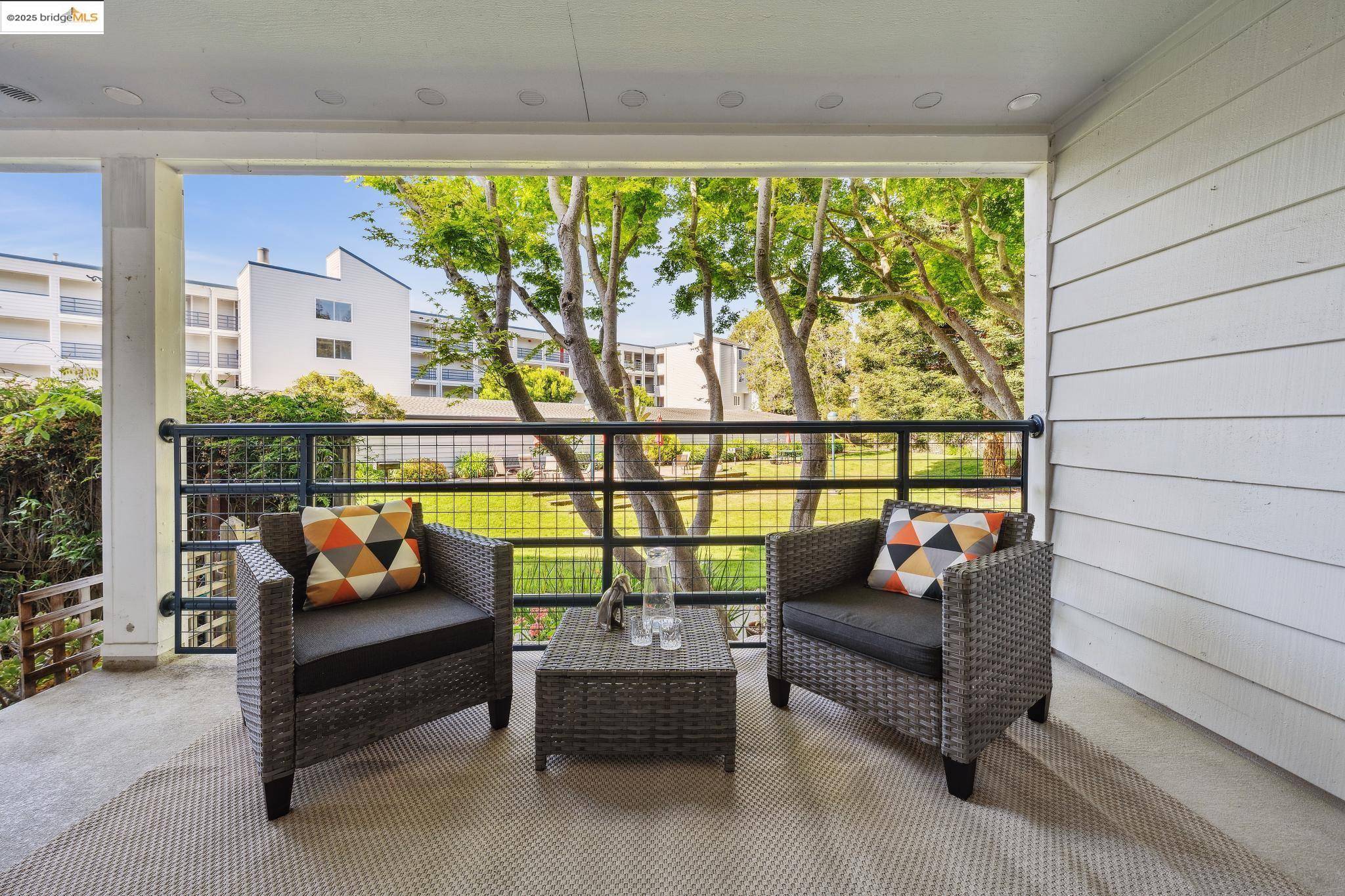 Richmond, CA 94804,1207 Melville Square 114