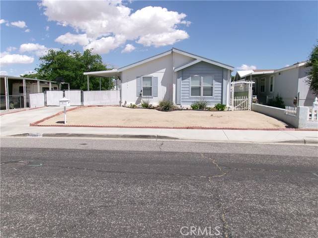Victorville, CA 92395,13983 silver lake pl