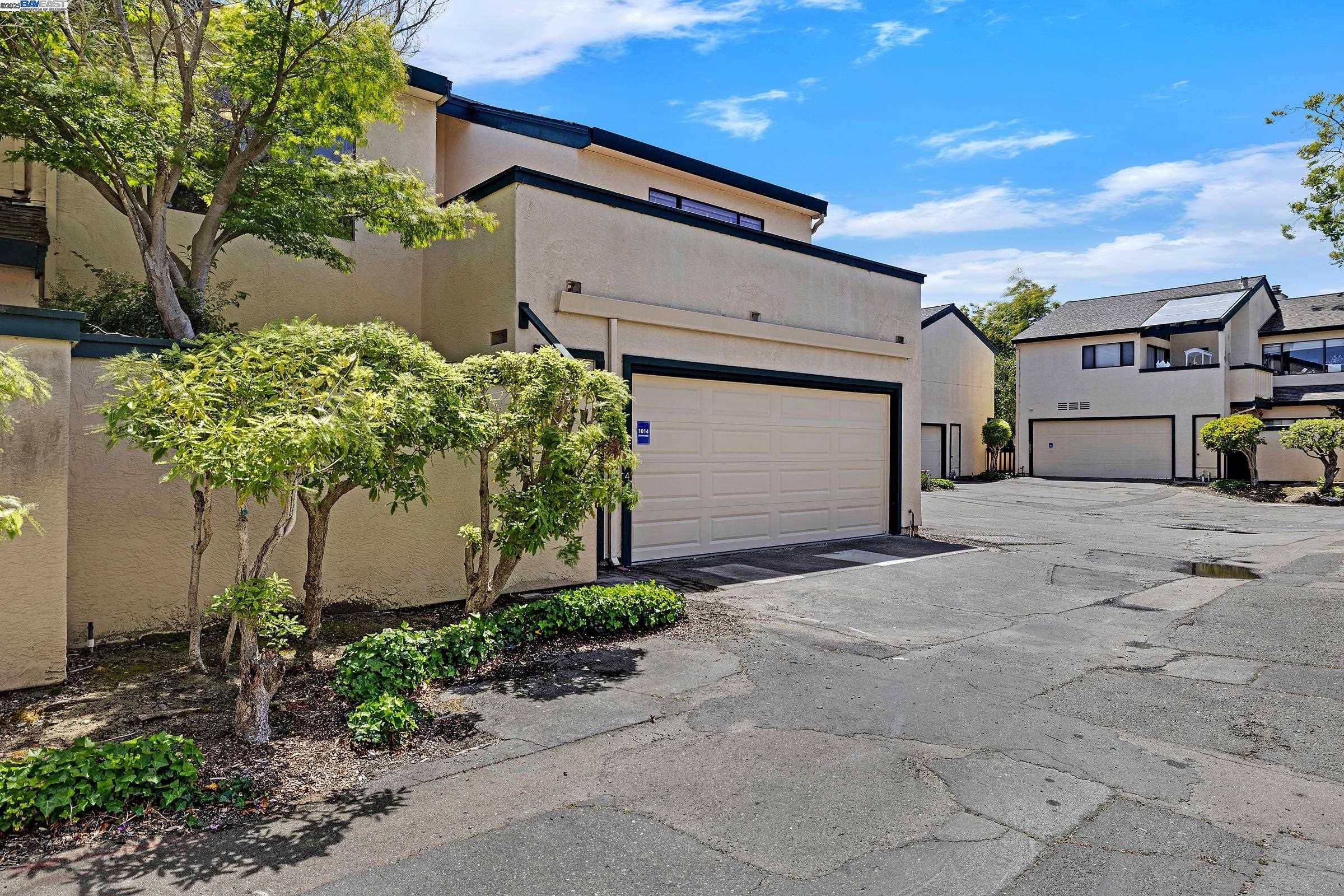 Alameda, CA 94502,1014 Ironwood Rd
