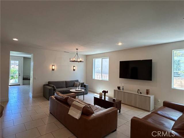 Eastvale, CA 92880,13935 Almond Grove CT