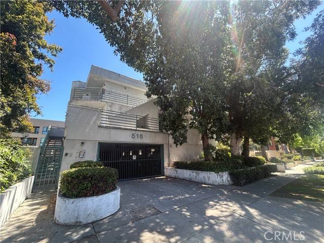Inglewood, CA 90302,516 Venice WAY