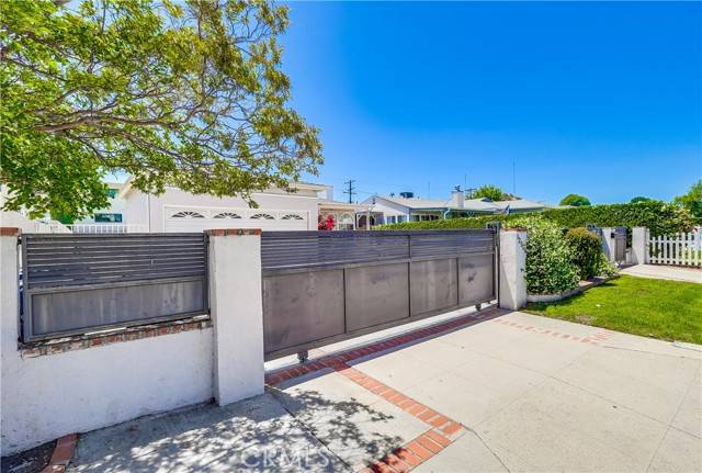 Valley Village, CA 91607,12506 Emelita ST