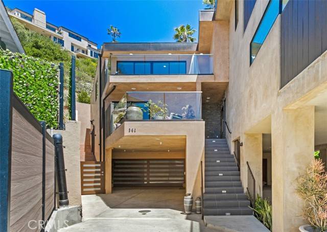 Laguna Beach, CA 92651,346 Y PL