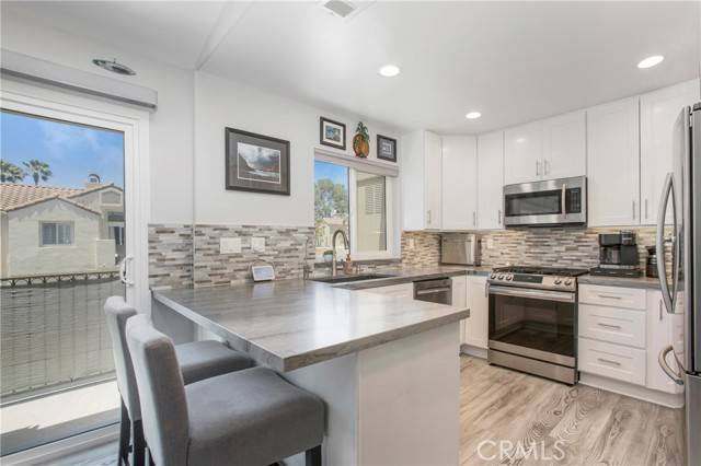 Laguna Niguel, CA 92677,37 Fleurance ST