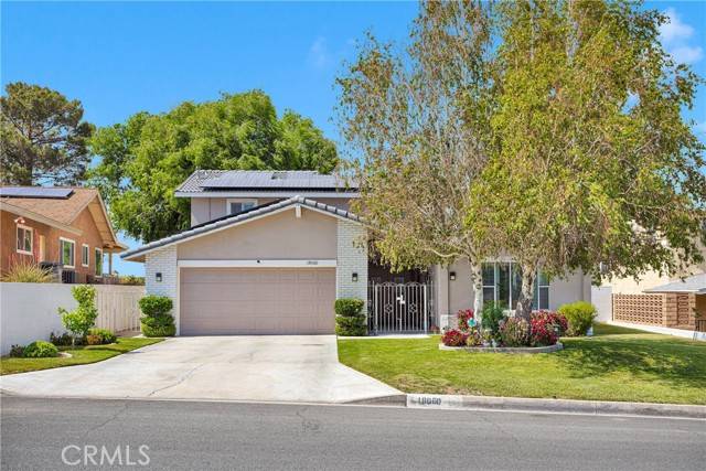 Victorville, CA 92395,18060 Pebble Beach DR