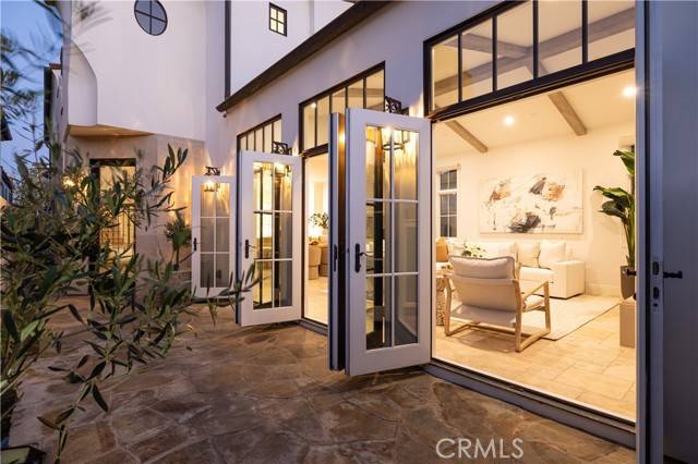 Newport Beach, CA 92663,110 Via Orvieto