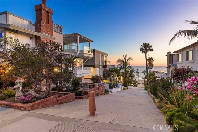 Manhattan Beach, CA 90266,232 29th ST