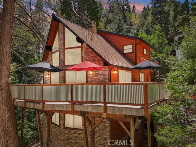 Twin Peaks, CA 92391,385 Iris DR