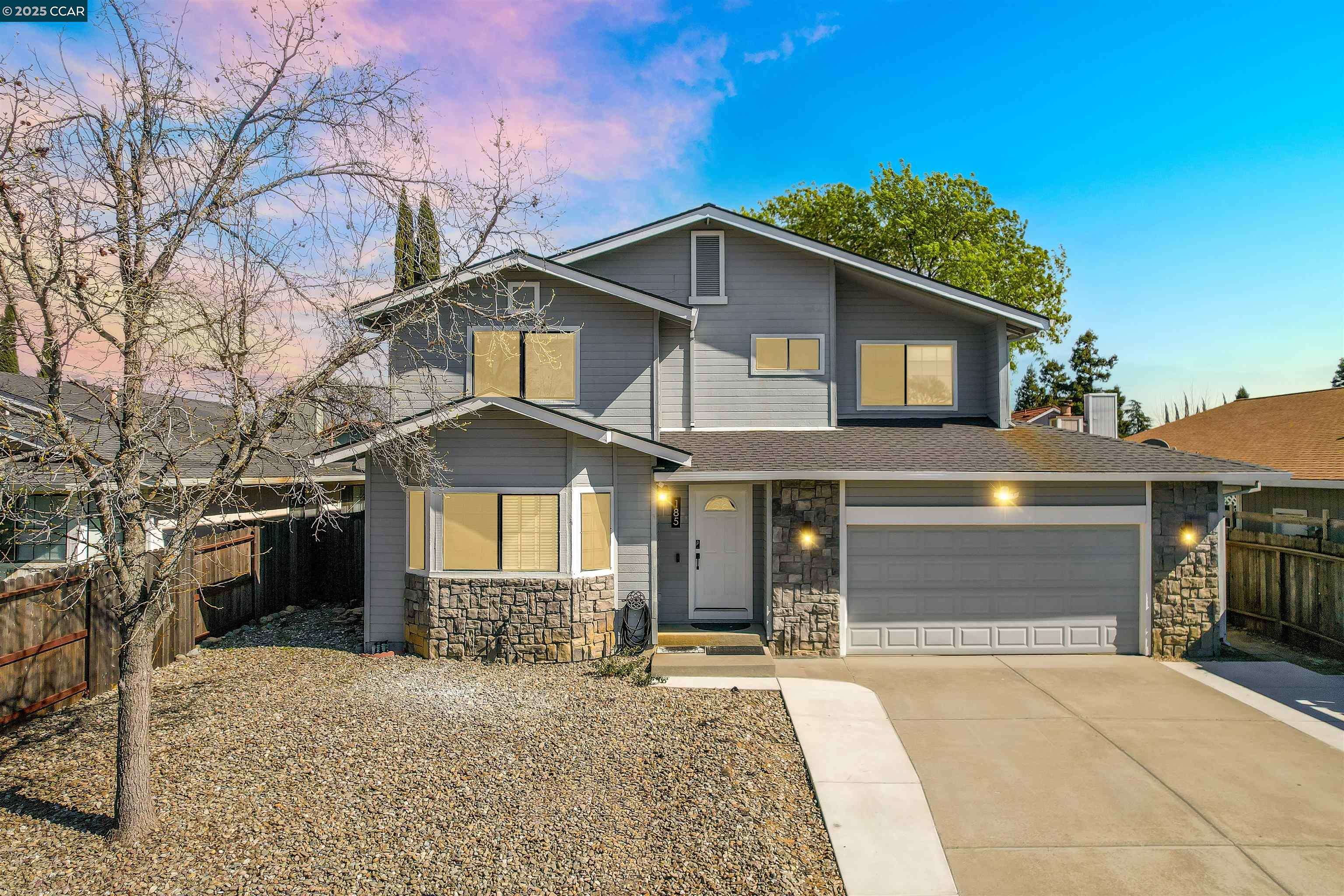 Vacaville, CA 95687,185 Woodridge Cir