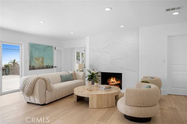 Pasadena, CA 91107,3690 Alder LN